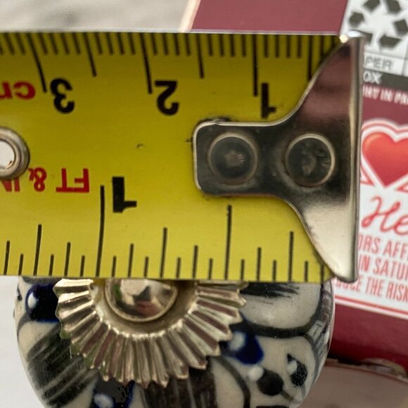 Many sets of 6 new ceramic knobs/pull black&white - Picture 7 of 7